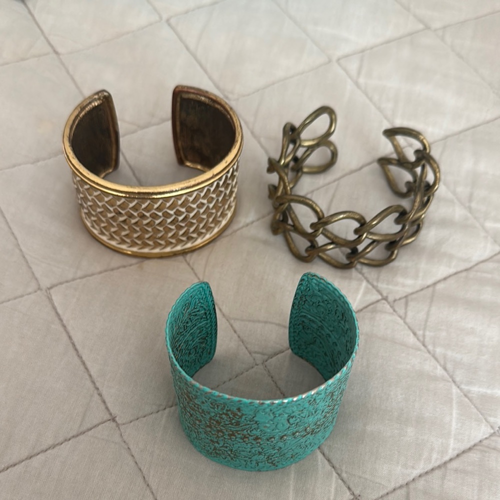 Elegant Gold and Turquoise Cuff Bracelet Set